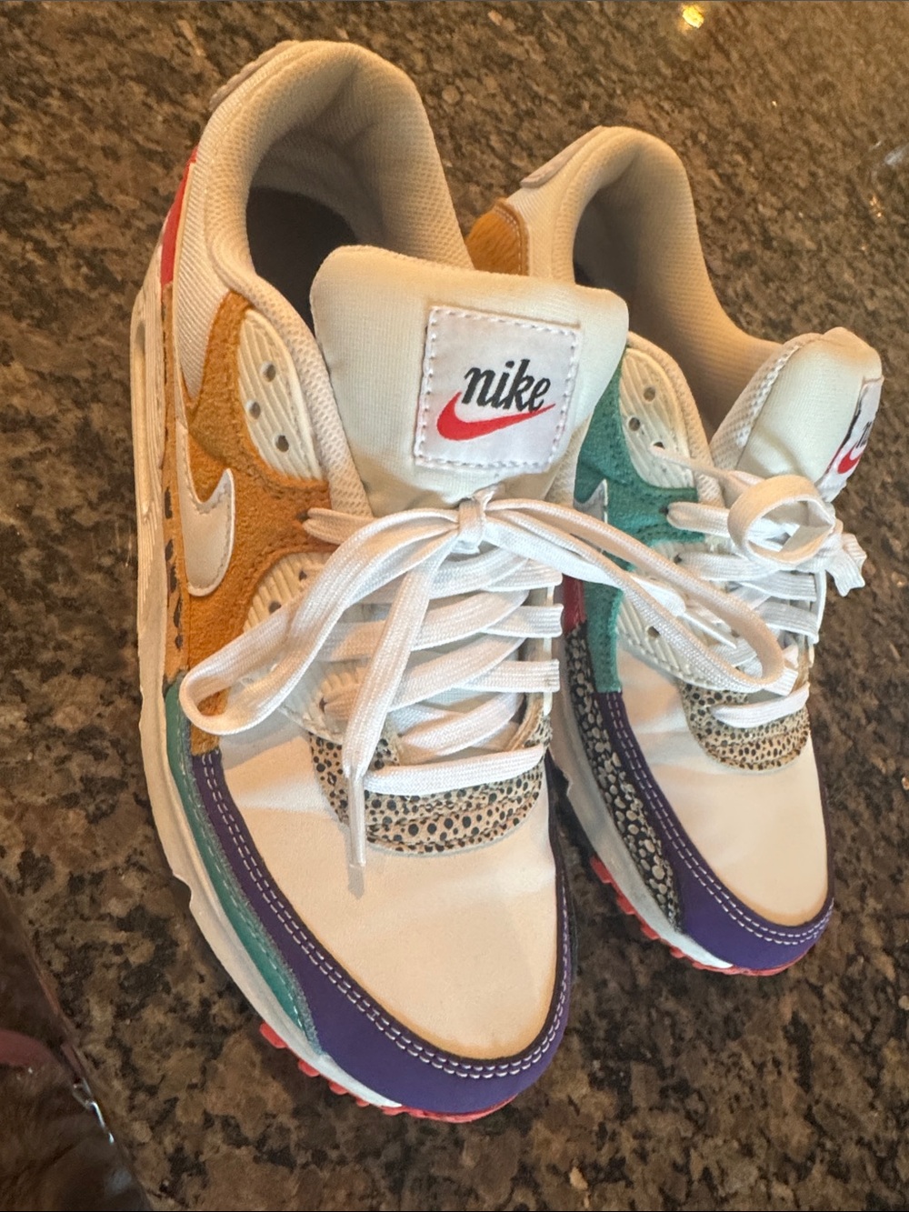 Multi-colored Women’s 9 Nike AirMax90